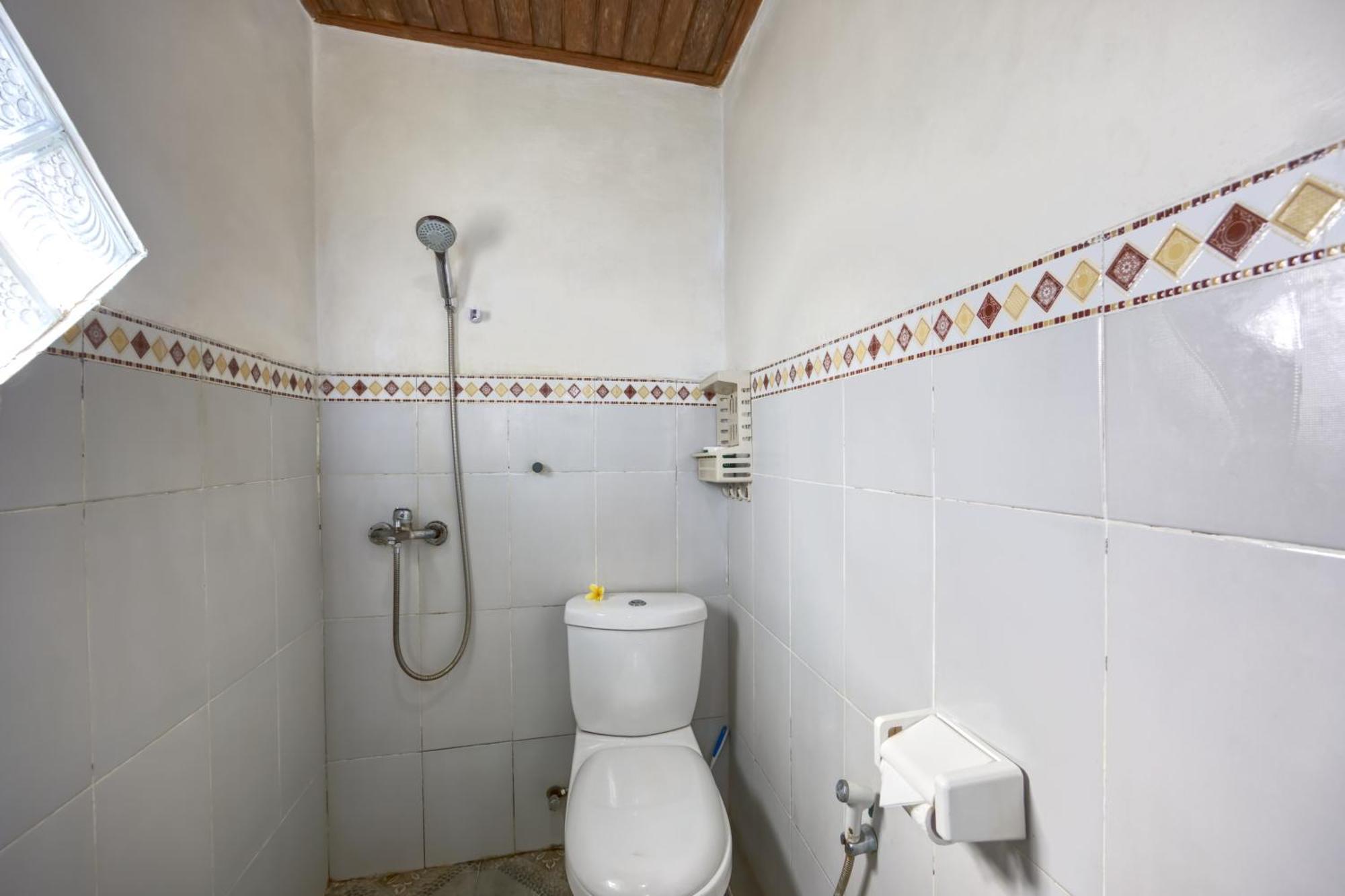Bagus Cottage Batununggul Phòng bức ảnh